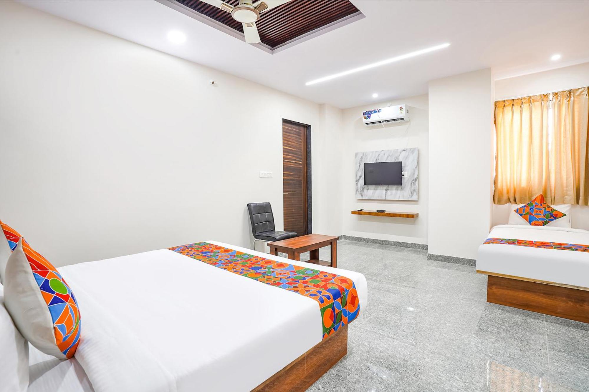 Fabhotel Platinum Palace - Nr Magadi Main Road Bangalore Eksteriør billede