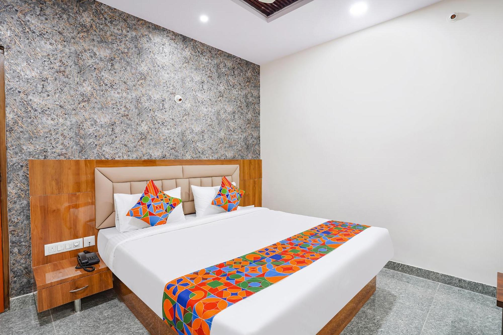 Fabhotel Platinum Palace - Nr Magadi Main Road Bangalore Eksteriør billede