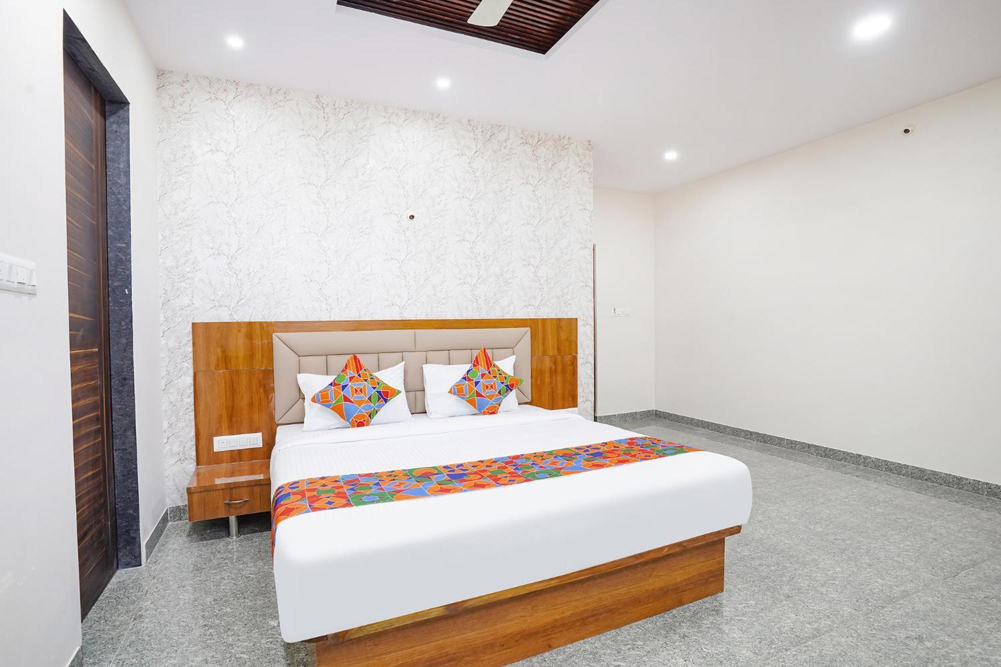 Fabhotel Platinum Palace - Nr Magadi Main Road Bangalore Eksteriør billede