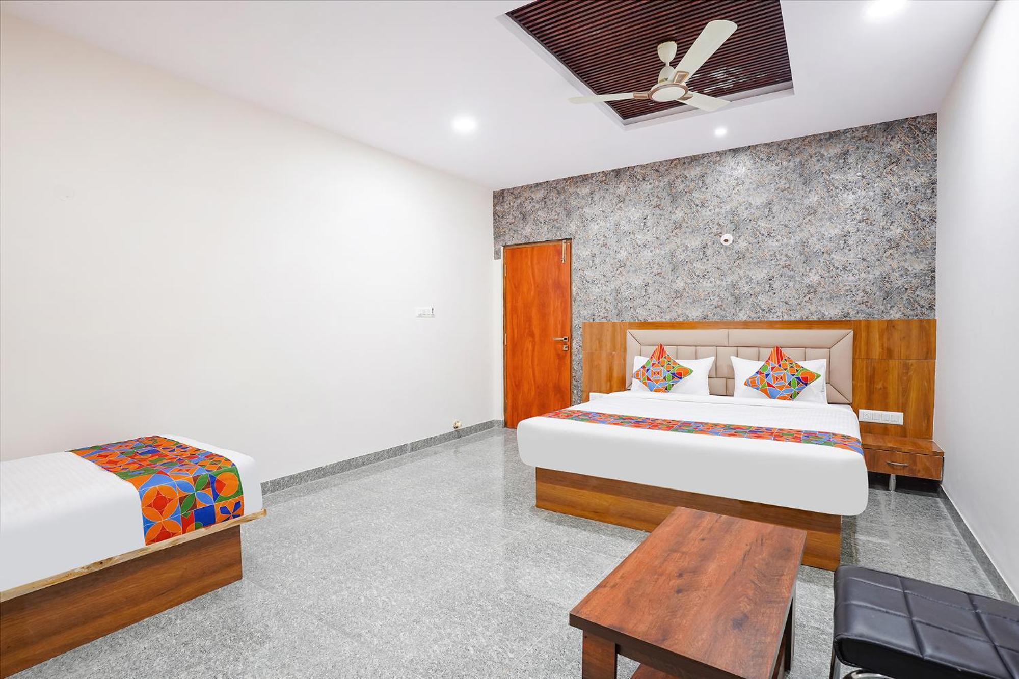 Fabhotel Platinum Palace - Nr Magadi Main Road Bangalore Eksteriør billede