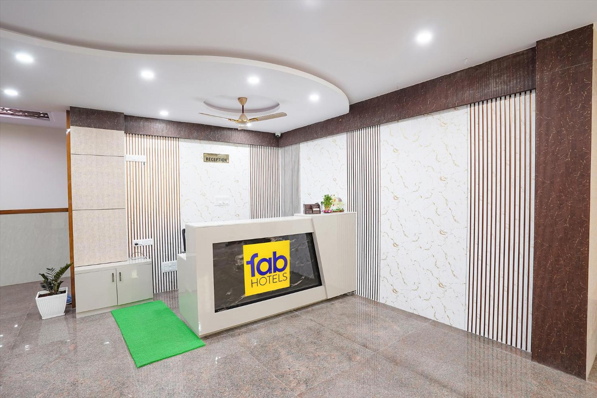 Fabhotel Platinum Palace - Nr Magadi Main Road Bangalore Eksteriør billede