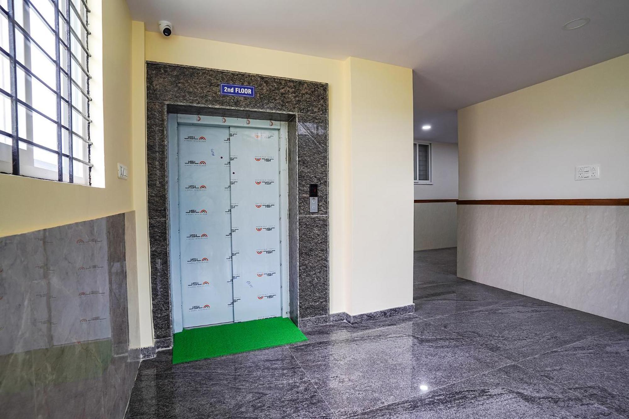 Fabhotel Platinum Palace - Nr Magadi Main Road Bangalore Eksteriør billede